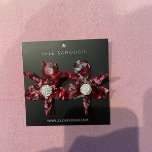 Lele sadoughi Mother of Pearl Small Crystal Lily Earrings Red